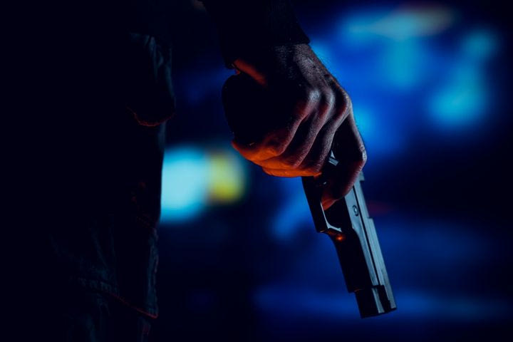 Σοκ στην Premier League: Γνωστός ατζέντης απείλησε με όπλο 20χρονο ποδοσφαιριστή