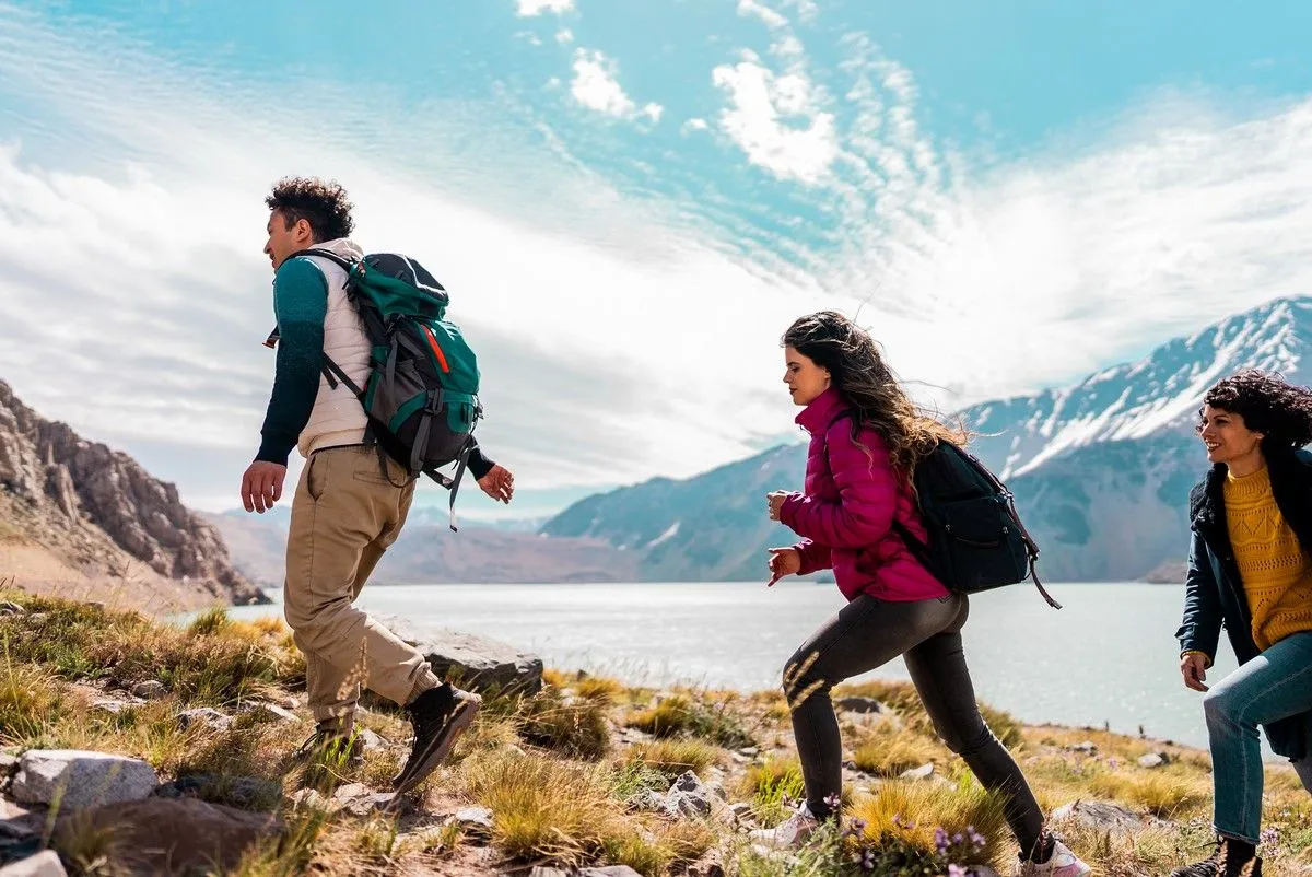 Πού να πας για πεζοπορία αυτό το φθινόπωρο: Oι κορυφαίες κοντινές εξορμήσεις από Αθήνα