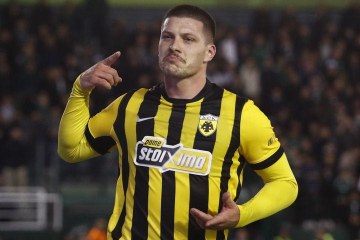 Παναθηναϊκός – ΑΕΚ 2-3: Ο Γιόβιτς υπέγραψε το πιο τρελό ματς της χρονιάς, η Ένωση θριάμβευσε στο 90+3′ και έσπασε την κατάρα των ντέρμπι