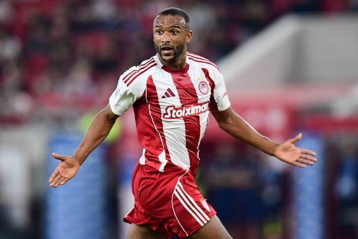 Stoiximan Super League: Πού θα δείτε τα Παναιτωλικός – Ολυμπιακός και Λεβαδειακός – ΠΑΟΚ