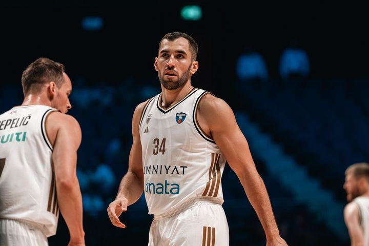 Dubai BC – Ερυθρός Αστέρας 102-86: Έβαλε τέλος στο σερί επτά νικών των ερυθρολεύκων του Βελιγραδίου με πρωταγωνιστή τον Καμένιας