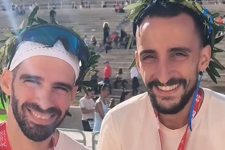 Ο νικητής του Μαραθωνίου Καραΐσκος και ο τρίτος Πιτσιώλης, τον οποίο περίμενε μια τεράστια έκπληξη στον τερματισμό, μιλούν στο SPORT24
