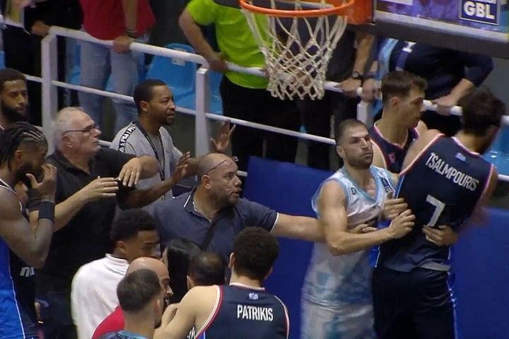 Πανιώνιος: “Καταγγέλλουμε τους τραμπουκισμούς που έγιναν σε βάρος των αθλητών μας στη Ρόδο και περιμένουμε την παραδειγματική τιμωρία όλων των υπευθύνων”