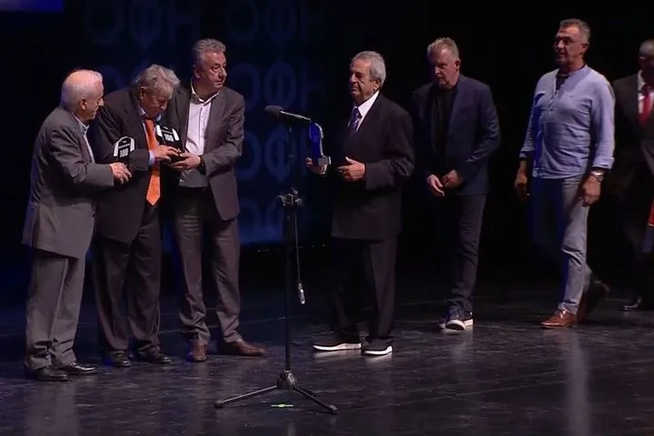 H βράβευση του ΟΦΗ στους νικητές του Κυπέλλου Ελλάδας του 1987