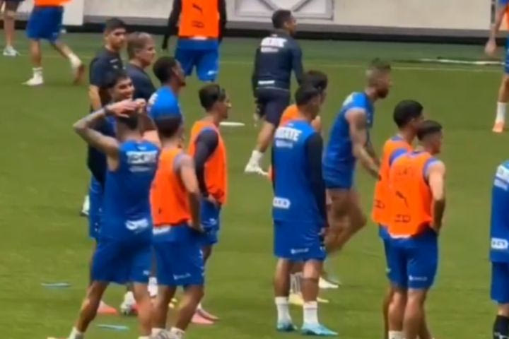 Ο Μαρσιάλ αποθεώθηκε επειδή σκόραρε στην προπόνηση της Μοντερέι