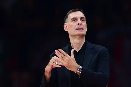 Μπαρτζώκας για Μόρις: "Άξιζε η υπομονή που κάναμε για να βρούμε τον παίκτη που θα μας βοηθήσει"