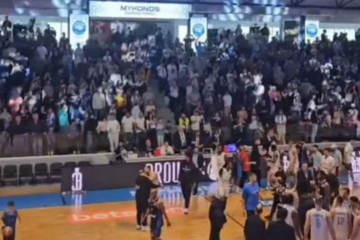 Το “Γλέντι” των φιλάθλων της Μυκόνου Betsson μετά τη νίκη επί του Πανιωνίου