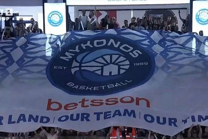 Υπέροχη ατμόσφαιρα στο κλειστό της Άνω Μεράς για το Μύκονος Betsson – Παναθηναϊκός AKTOR