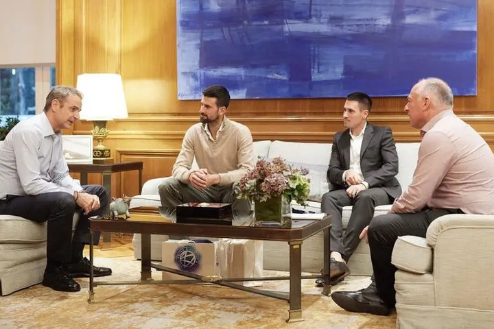 Η συνάντηση Μητσοτάκη – Τζόκοβιτς στο Μέγαρο Μαξίμου