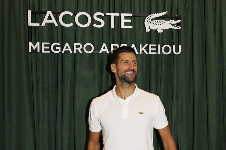 Ο GOAT και Χρυσός Ολυμπιονίκης Νόβακ Τζόκοβιτς στο νέο κατάστημα LACOSTE στο Μέγαρο Αρσακείου