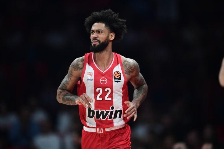 Ο τρομερός Ντόρσεϊ, το play που τον ελευθερώνει και οι 38 πόντοι που πρόσφερε ο Μιλουτίνοβ