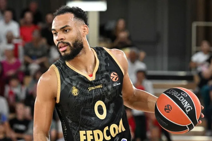 Η βαθμολογία της EuroLeague μετά την πρώτη ημέρα της 14ης αγωνιστικής