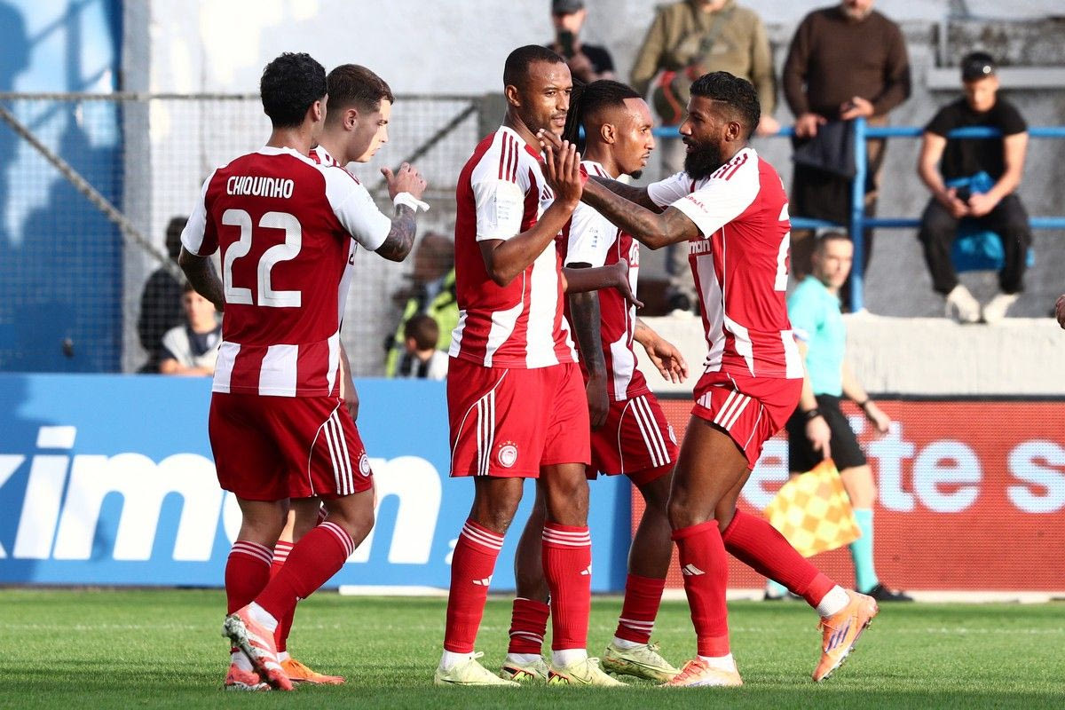 Με Βεργέτη-Παπαδόπουλο σε μεγάλη μερα το ερυθρόλευκο διπλό στην Κηφισιά Με Βεργέτη-Παπαδόπουλο σε μεγάλη μερα το ερυθρόλευκο διπλό στην Κηφισιά