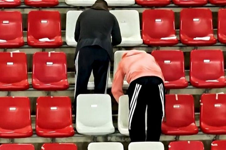 Ολυμπιακός – Ρεάλ: Οι ερυθρόλευκοι οπαδοί ετοιμάζουν εντυπωσιακό κορεό ενόψει του παιχνιδιού με τη βασίλισσα