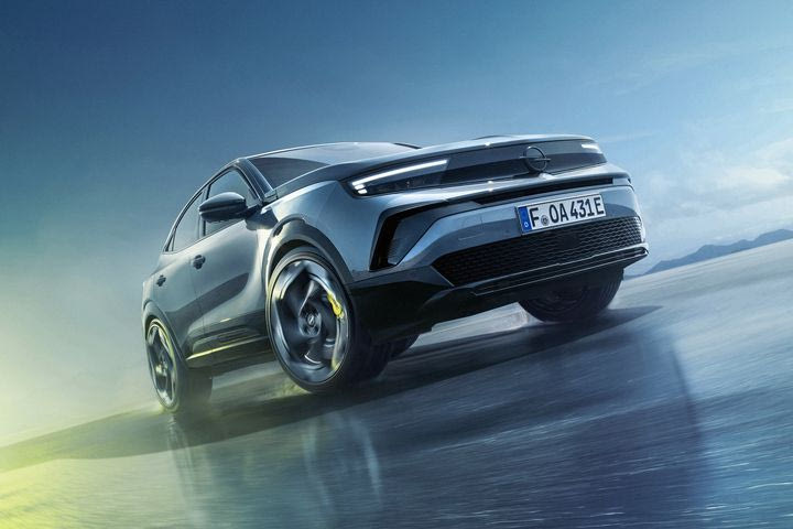 Η GSE με τους 281 ίππους του Mokka ολοκληρώνει τις εκδόσεις του δημοφιλούς compact SUV της Opel