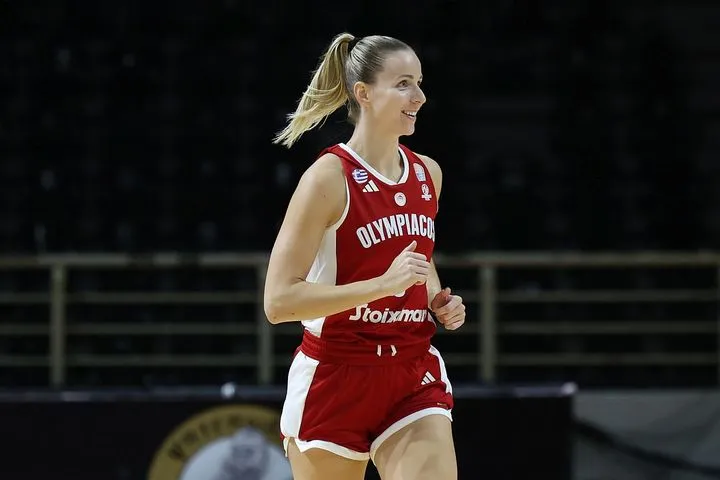 LIVE Streaming η αναμέτρηση του Ολυμπιακού με τη Νέα Ιωνία για την Α1 μπάσκετ γυναικών