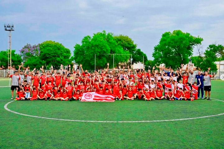 Ολυμπιακός: Ξεκίνησε το camp της ερυθρόλευκης Ακαδημίας στο Ροσάριο