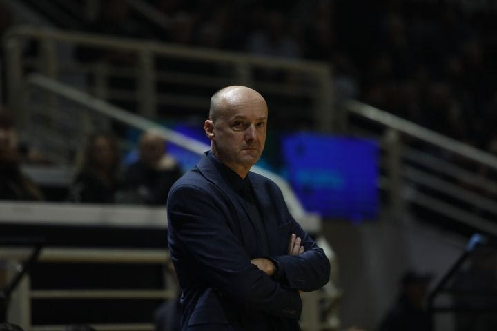 Ζντοβτς: “Ακόμα δεν ξέρω πως κερδίσαμε αυτό το παιχνίδι, συγχαρητήρια στους παίκτες μου”