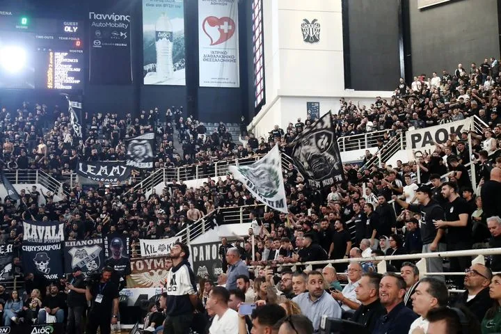 ΠΑΟΚ – Ολυμπιακός: Η μαγική ατμόσφαιρα στο “PAOK Sports Arena”