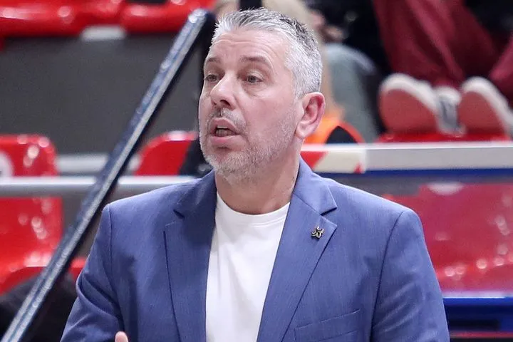 Παπαθεοδώρου: “Έδειξαν χαρακτήρα οι παίκτες, η νίκη τους αξίζει 100%”