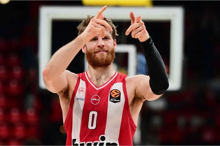 Το μεγάλο τρίποντο και οι δυνατές άμυνες του Γουόκαπ στο φινάλε