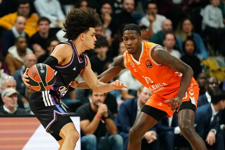 Παρί – Βαλένθια 90-86: Σπουδαία ανατροπή και νίκη για τους Γάλλους με ήρωα τον Γουίλις στην κακή βραδιά του Ρόμπινσον