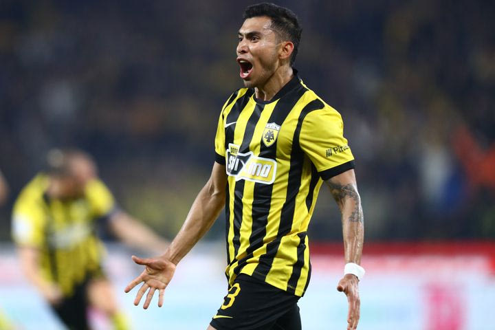 Λυτρωτής Πινέδα, χάρισε στην ΑΕΚ τη νίκη με γκολ στις καθυστερήσεις σε ματς-θρίλερ