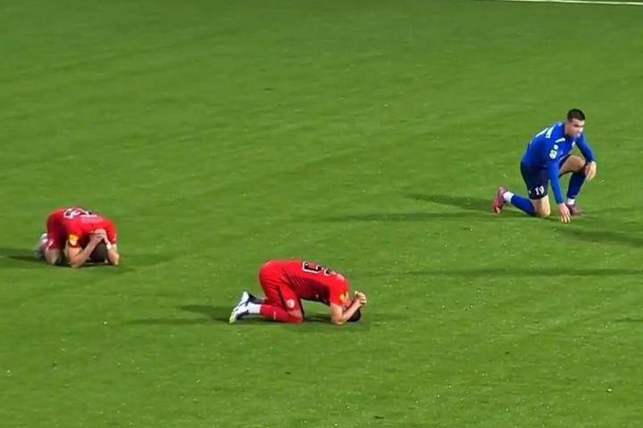 Σερβία: Το ανατριχιαστικό VIDEO με τους παίκτες των ομάδων, όταν μαθαίνουν για τον θάνατο του 44χρονου προπονητή της Ραντνίτσκι