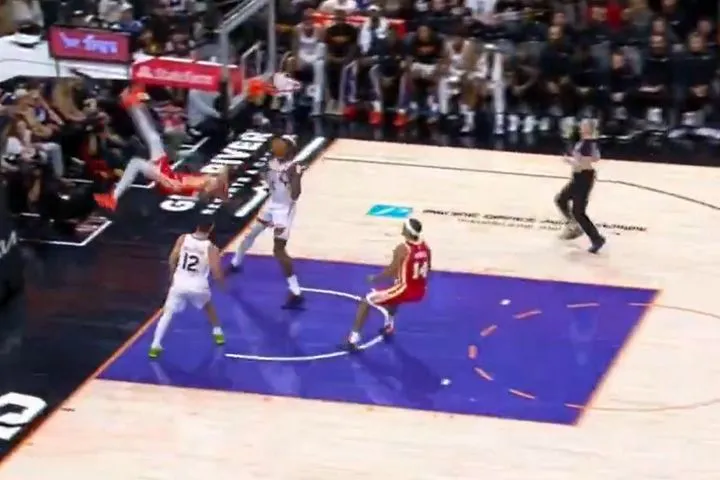 NBA: Ο Ρισασέ είχε τρομακτική πτώση και το παιχνίδι συνεχίστηκε κανονικά