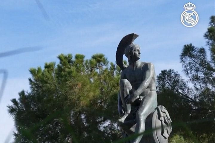 Ρεάλ Μαδρίτης: Το VIDEO των μερένχες από τα στενά της Αθήνας