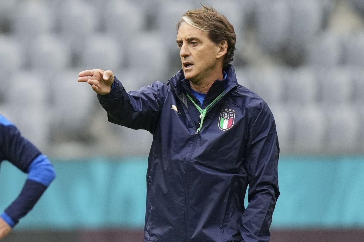 Κλείνει στην Αλ Σαντ του Κατάρ ο Ρομπέρτο Μαντσίνι