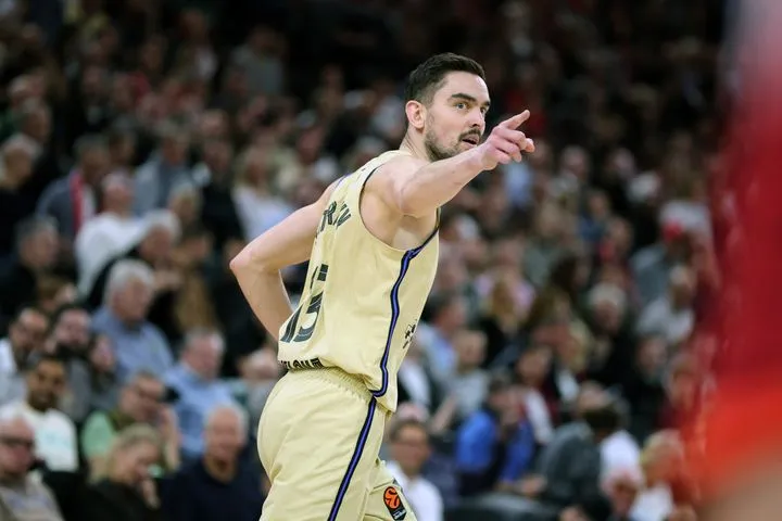 Μπαγερν – Μπαρτσελόνα 74-75: Δύσκολα τη νίκη οι Μπλαουγκράνα που άντεξαν στην αντεπίθεση των Βαυαρών