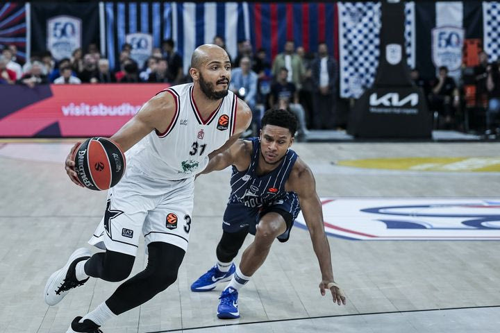 Εφές-Αρμάνι Μιλανο: Δύο παρατάσεις χρειάστηκαν για να λύσουν τις διαφορές τους Σιλντς και Ντοζίερ