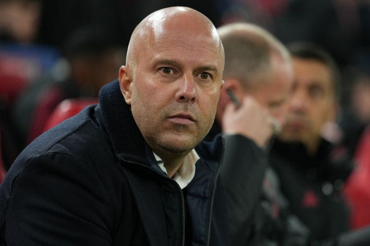 Σλοτ: “Νιώθω την εμπιστοσύνη της διοίκησης, εστιάζω σε άλλα πράγματα από το να ανησυχώ για τη θέση μου στον πάγκο”