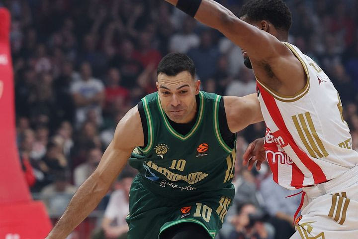 Σλούκας για το συμβόλαιό του: “Το υπέγραψα και το γύρισα πίσω χωρίς ποσό, τα χρήματα είναι σε δεύτερη μοίρα”