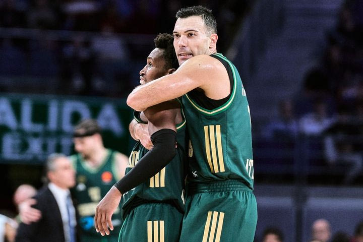 Παναθηναϊκός AKTOR: Ο καθηγητής Σλούκας, το τετ-α-τετ και η ηρεμία που επέστρεψε στο πράσινο στρατόπεδο