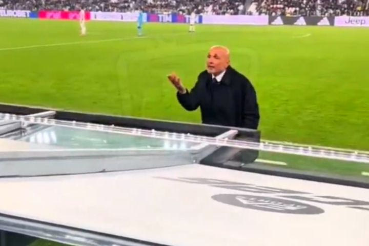 Γιουβέντους: Ρεσιτάλ Σπαλέτι, άνοιξε διάλογο με οπαδούς της βέκια σινιόρα που αποδοκίμαζαν τον Ντέιβιντ