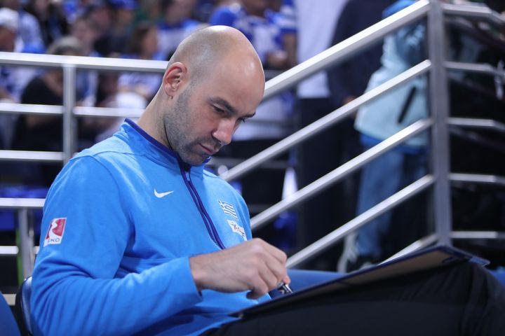 Σπανούλης: “Από τον Ρογκαβόπουλο εξαρτάται το αν είναι στην Εθνική, πολυτέλεια για το ελληνικό μπάσκετ αν θέλει να συνεχίσει ο Σλούκας”