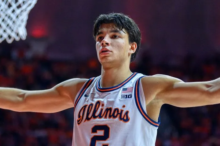 NCAA: Ο Στογιάκοβιτς έβαλε 20 πόντους στην εμφατική νίκη του Ιλινόι επί του Λονγκ Άιλαντ