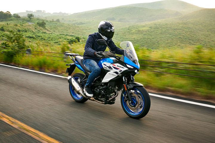 H Suzuki μπήκε στα μεσαία Crossover με το SV-7GX