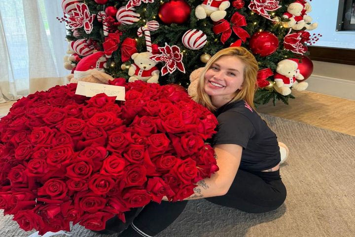 Ο Βινίσιους και η Βιρτζίνια Φονσέκα γιόρτασαν τον πρώτο μήνα σχέση τους