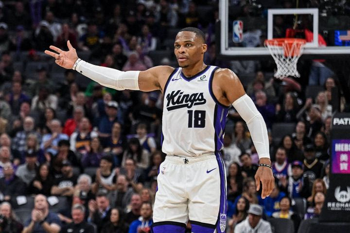 NBA, τα αποτελέσματα της βραδιάς: Γουέστμπρουκ απ’ τα παλιά οδήγησε τους Κινγκς, οι Μπλέιζερς έφεραν στους Θάντερ στην πρώτη ήττα