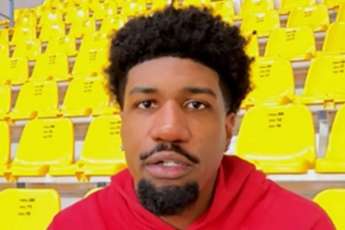 Η Καρδίτσα αποχαιρέτησε τον Γουάιτ, έπειτα από 1,5 χρόνο στήριξης: Το αντίο του Αμερικανού