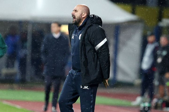 Σερβία: Ο Ζίζοβιτς λίγο πριν καταρρεύσει και αφήσει την τελευταία του πνοή παραπονέθηκε για το ψάρι που έφαγε