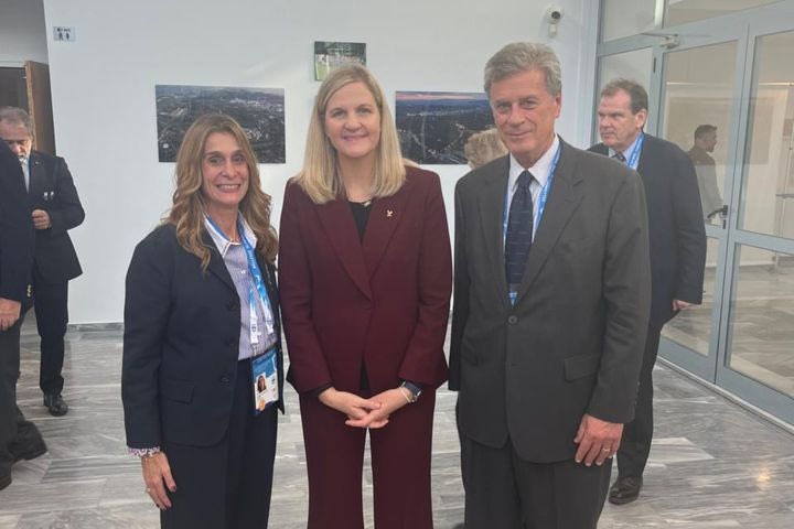 Τα συγχαρητήρια της Προέδρου της ΔΟΕ Kίρστι Κόβεντρι στην ΕΟΕ και την Alpha Bank