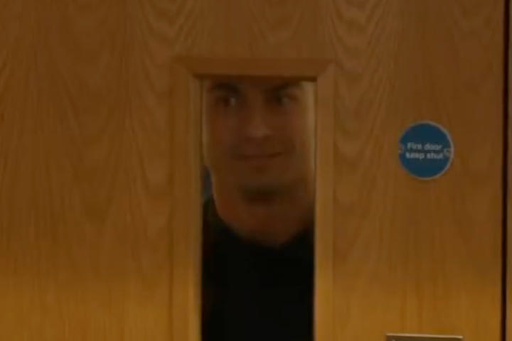 Ρονάλντο: Το viral στιγμιότυπο πριν τη συνέντευξη Τύπου της Πορτογαλίας