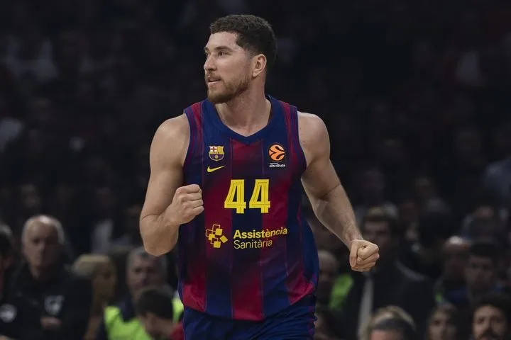 Σε φουλ φόρμα η Μπαρτσελόνα πριν από τον Ολυμπιακό, σκόραρε κατά ριπάς ο Τζοέλ Πάρα