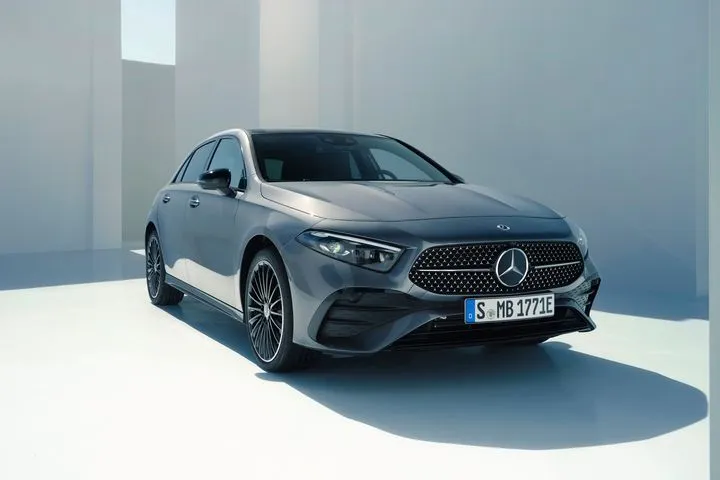 H Mercedes-Benz το 2026 γιορτάζει 140 χρόνια και προσφέρει την Α200 με έκπτωση 1.000 ευρώ