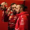 Η Ferrari δεν αποκλείει νέο μηχανικό και άλλες αλλαγές για τον Χάμιλτον ενόψει του 2026