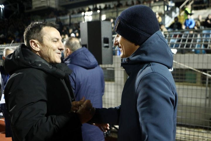 ΠΑΟΚ: Η θερμή χειραψία Λουτσέσκου – Παπαδόπουλου και η τρέλα των οπαδών του Δικεφάλου στο γκολ του Γιακουμάκη στο 90′